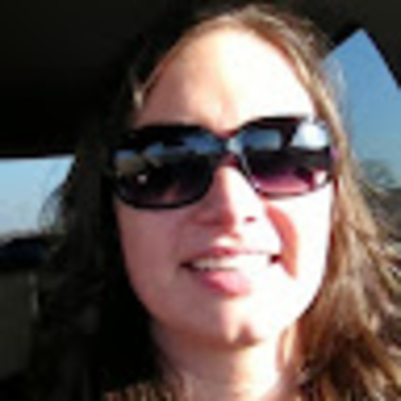 Meet your Posher, Tami - Picture 1 of 1